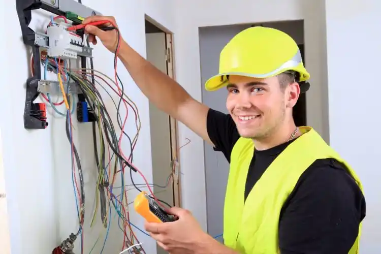 elektricien Den Bommel